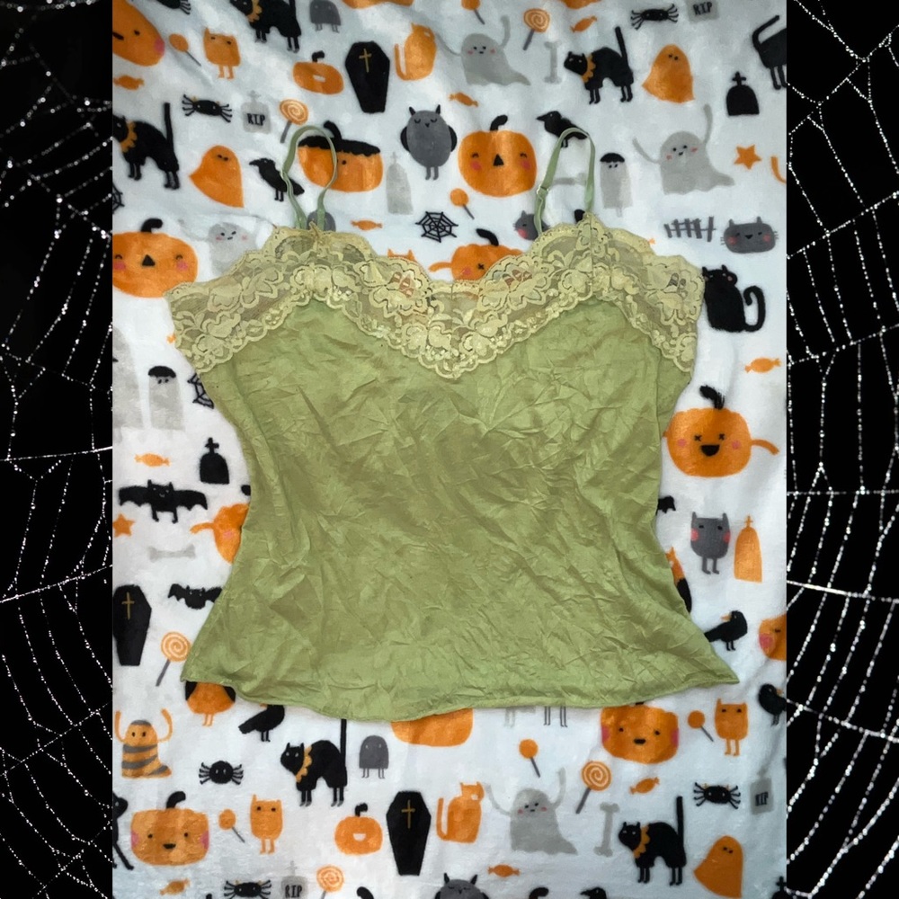 arden b y2k green lace cami